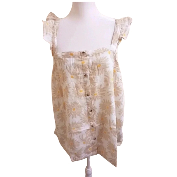 Torrid Size 1 Duofold Ruffle Button Front Tank - Picture 2 of 5